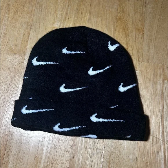 Nike Swoosh - Beanie - Picture 3 of 4